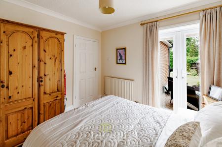 3 bedroom Detached bungalow for sale in Lindisfarne Avenue, New Waltham, DN36