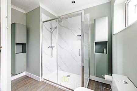 3 bedroom Detached bungalow for sale in Lindisfarne Avenue, New Waltham, DN36