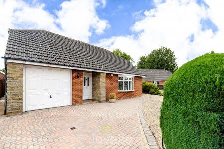 3 bedroom Detached bungalow for sale in Lindisfarne Avenue, New Waltham, DN36