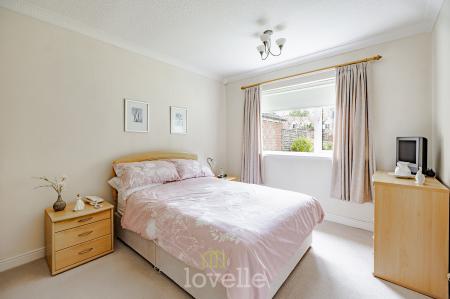 3 bedroom Detached bungalow for sale in Lindisfarne Avenue, New Waltham, DN36