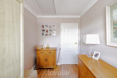 3 bedroom Bungalow for sale in Queen Elizabeth Road, Humberston, DN36