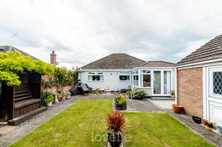 3 bedroom Bungalow for sale in Queen Elizabeth Road, Humberston, DN36