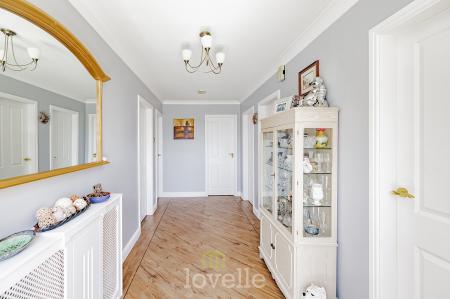 3 bedroom Bungalow for sale in Queen Elizabeth Road, Humberston, DN36