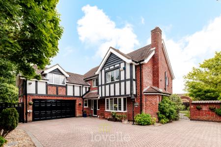 Park Lane, Cleethorpes, DN35