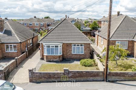 2 bedroom Bungalow for sale in Trinity Road, Cleethorpes, DN35