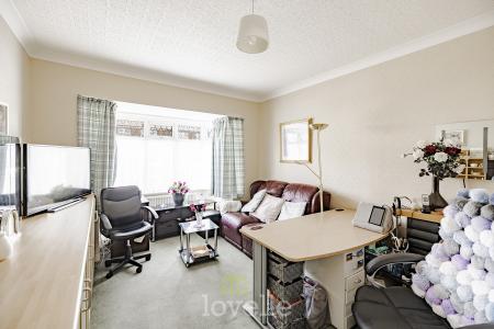 2 bedroom Bungalow for sale in Trinity Road, Cleethorpes, DN35