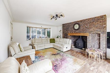 4 bedroom Detached house for sale in Brooklyn Drive, Humberston, DN36