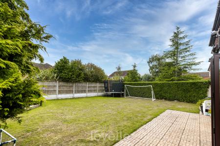 4 bedroom Detached house for sale in Brooklyn Drive, Humberston, DN36