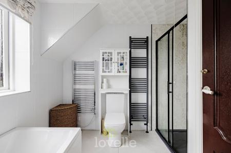 4 bedroom Detached house for sale in Brooklyn Drive, Humberston, DN36