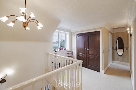 4 bedroom Detached house for sale in Brooklyn Drive, Humberston, DN36