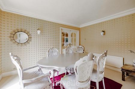 4 bedroom Detached house for sale in Brooklyn Drive, Humberston, DN36