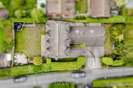 4 bedroom Detached house for sale in Brooklyn Drive, Humberston, DN36