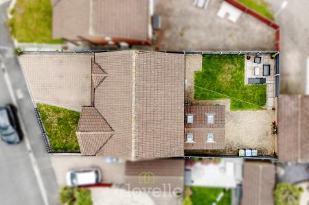 4 bedroom Detached house for sale in Arden Village, Cleethorpes, DN35