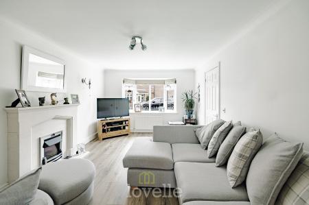 4 bedroom Detached house for sale in Arden Village, Cleethorpes, DN35