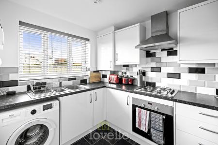 3 bedroom Town house for sale in Beach View Court ,Norfolk Lane, Cleethorpes, DN35