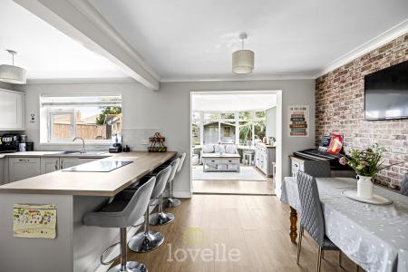 3 bedroom Detached house for sale in Woodfield Close, Humberston, DN36