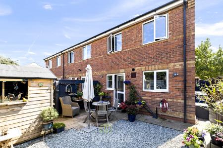 3 bedroom Mews house for sale in Farmhouse Mews, New Waltham, DN36