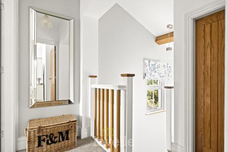 3 bedroom Cottage for sale in Tetney Lock Road, Tetney, DN36