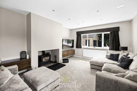 4 bedroom Bungalow for sale in Humberston Avenue, Humberston, DN36