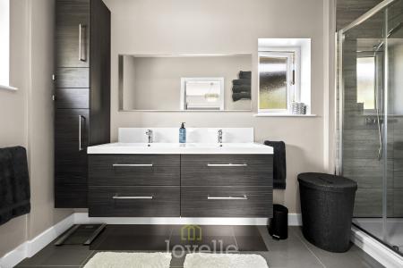 4 bedroom Bungalow for sale in Humberston Avenue, Humberston, DN36