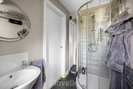 4 bedroom Bungalow for sale in Humberston Avenue, Humberston, DN36