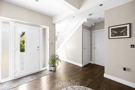 4 bedroom Bungalow for sale in Humberston Avenue, Humberston, DN36