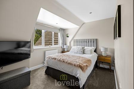 4 bedroom Bungalow for sale in Humberston Avenue, Humberston, DN36