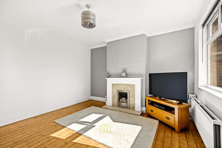 2 bedroom Terraced House for sale in Nicholson Street, Cleethorpes, DN35