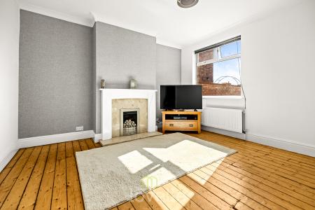 2 bedroom Terraced House for sale in Nicholson Street, Cleethorpes, DN35