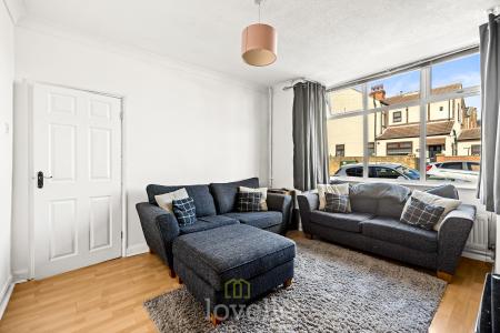 2 bedroom Terraced House for sale in Nicholson Street, Cleethorpes, DN35