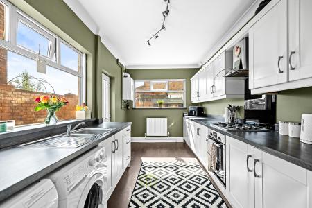 2 bedroom Terraced House for sale in Nicholson Street, Cleethorpes, DN35