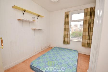 3 bedroom Terraced House for sale in Tiverton Street, Cleethorpes, DN35