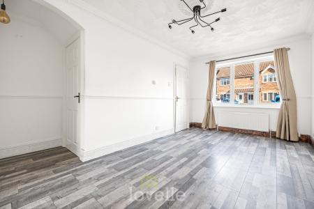 3 bedroom Terraced House for sale in Beck Walk, Cleethorpes, DN35