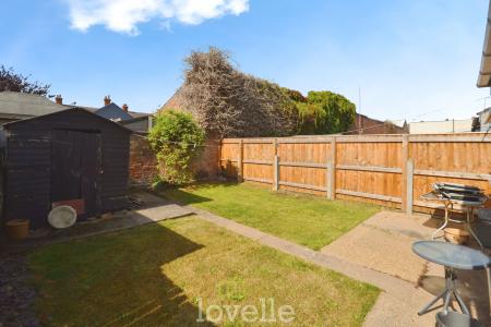 3 bedroom Semi-detached house for sale in Kathleen Avenue, Cleethorpes, DN35