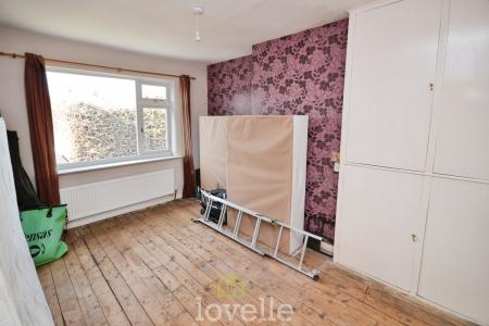3 bedroom Semi-detached house for sale in Kathleen Avenue, Cleethorpes, DN35