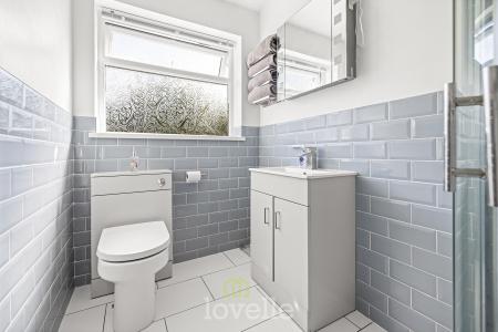 3 bedroom Bungalow for sale in Queen Elizabeth Road, Humberston, DN36