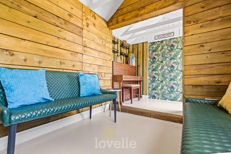 3 bedroom Bungalow for sale in Queen Elizabeth Road, Humberston, DN36