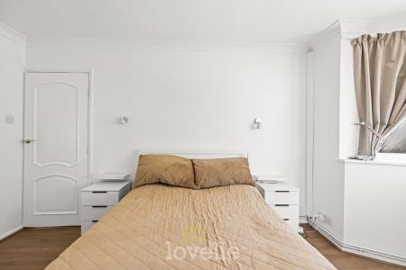 3 bedroom Bungalow for sale in Queen Elizabeth Road, Humberston, DN36