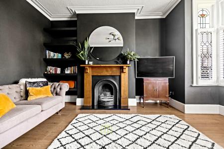 3 bedroom Semi-detached house for sale in Oxford Street, Cleethorpes, DN35