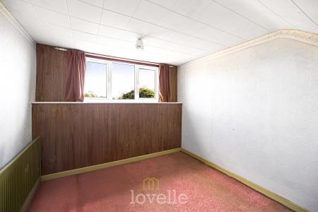 3 bedroom Semi-detached bungalow for sale in Lonsdale Close, Humberston, DN36