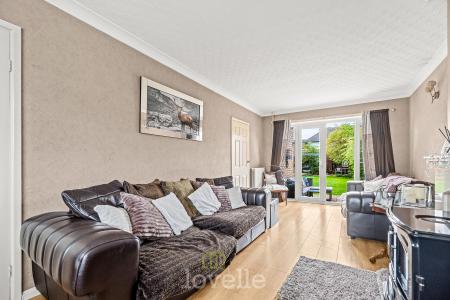 3 bedroom End of terrace house for sale in Penshurst Road, Cleethorpes, DN35