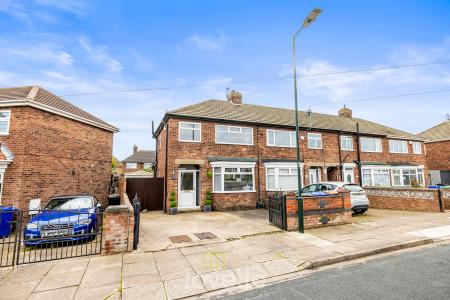 3 bedroom End of terrace house for sale in Penshurst Road, Cleethorpes, DN35