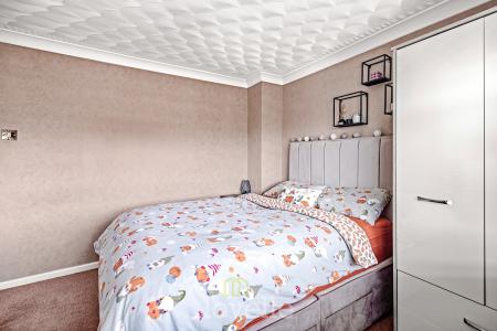 3 bedroom End of terrace house for sale in Penshurst Road, Cleethorpes, DN35