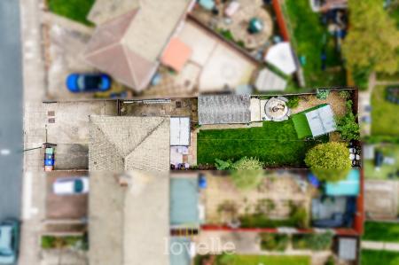 3 bedroom End of terrace house for sale in Penshurst Road, Cleethorpes, DN35