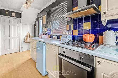 3 bedroom End of terrace house for sale in Penshurst Road, Cleethorpes, DN35