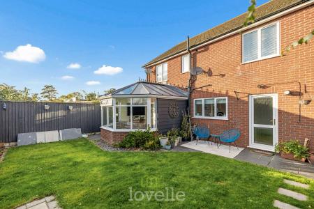 4 bedroom Detached house for sale in Cherry Close, Humberston, DN36
