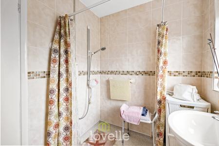 2 bedroom Semi-detached bungalow for sale in St Christophers Road, Humberston, DN36