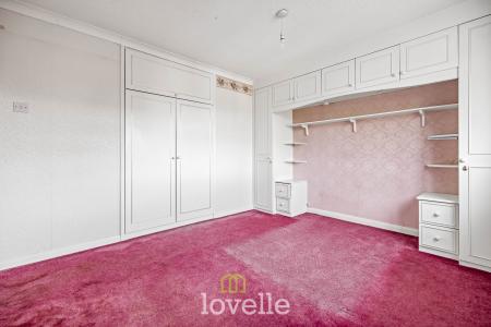 3 bedroom Link detached house for sale in Savoy Court, New Waltham, DN36