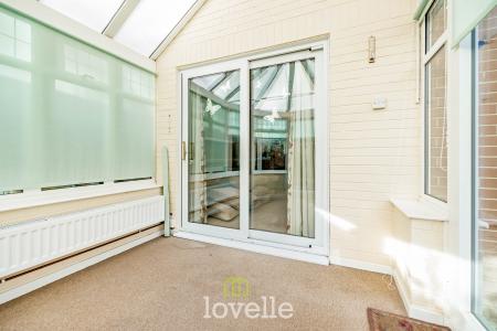 3 bedroom Link detached house for sale in Savoy Court, New Waltham, DN36