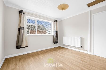 2 bedroom Bungalow for sale in Queen Elizabeth Road, Humberston, DN36